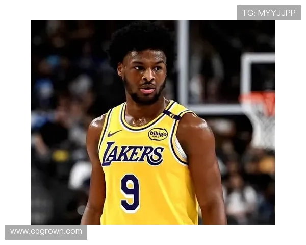 布朗尼谈比赛适应性提升对攻防战术掌握更加自如