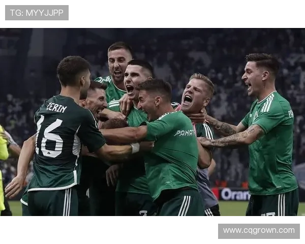 德天空报道多特蒙德关注费耶诺德中场昆滕廷伯合同将于明夏到期